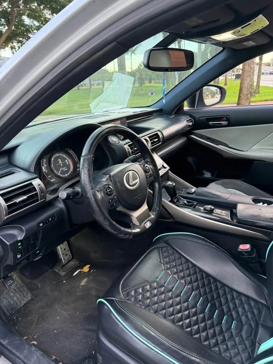 2015 Lexus IS 2nd Gen - Image 9 of 11