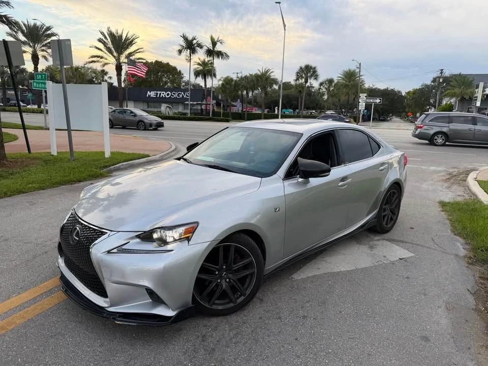 2015 Lexus IS 2nd Gen - Image 5 of 11