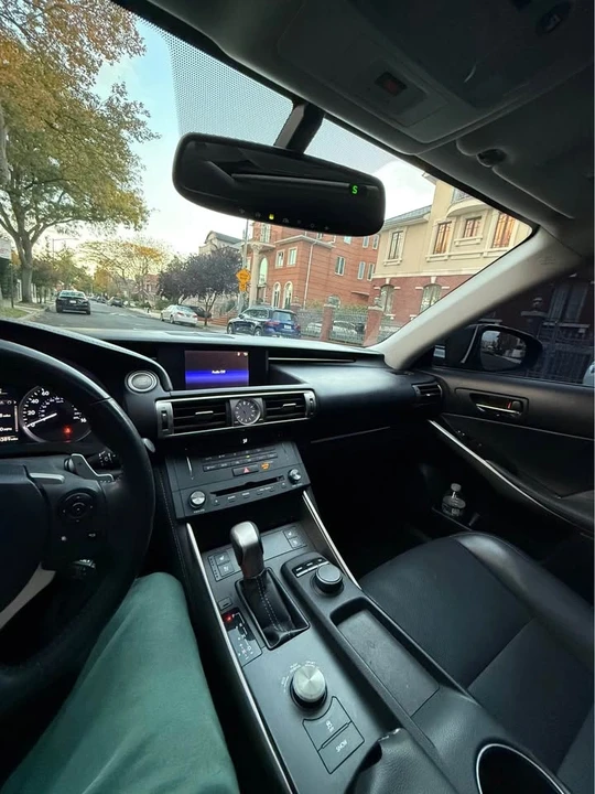 2015 Lexus IS 3rd Gen - Image 11 of 19