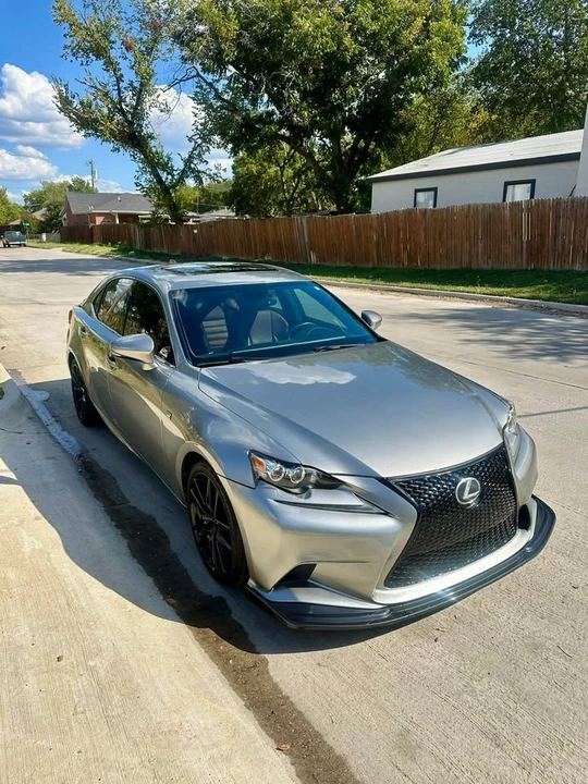 2015 Lexus IS 3rd Gen - Image 8 of 12