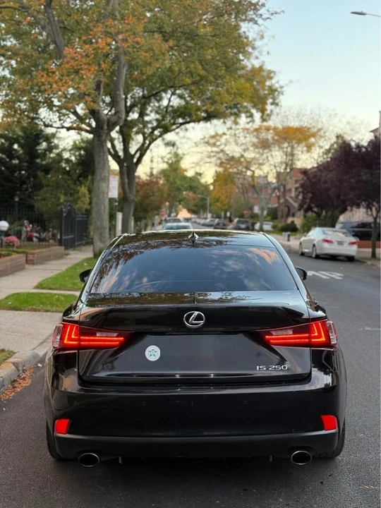 2015 Lexus IS 3rd Gen - Image 6 of 19