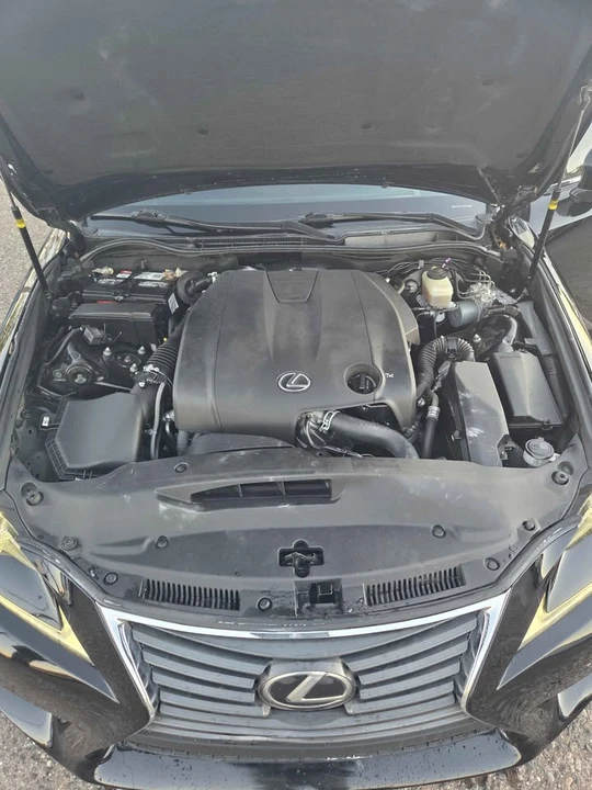 2015 Lexus IS 3rd Gen - Image 16 of 18