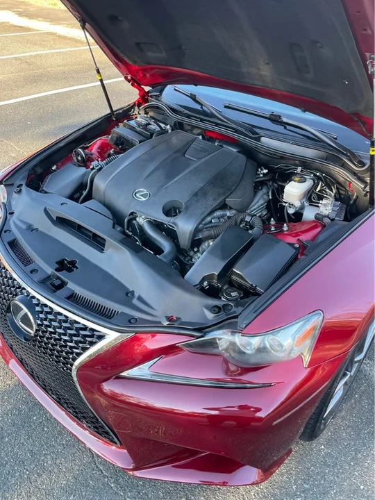 2015 Lexus IS 2nd Gen - Image 14 of 17