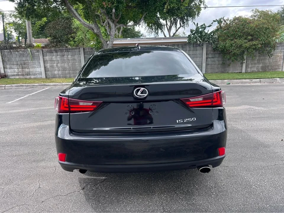2015 Lexus IS 3rd Gen - Image 5 of 12