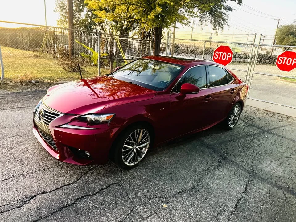 2015 Lexus IS 3rd Gen - Image 4 of 9