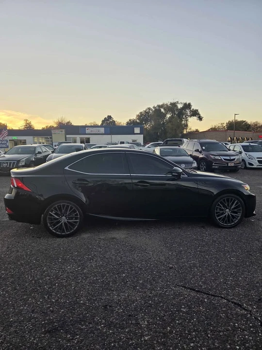 2015 Lexus IS 3rd Gen - Image 9 of 18