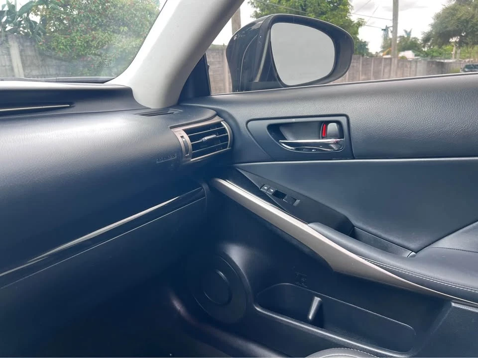 2015 Lexus IS 3rd Gen - Image 11 of 13