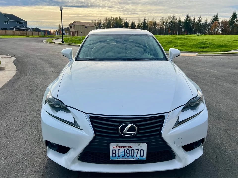2015 Lexus IS 3rd Gen - Image 5 of 18