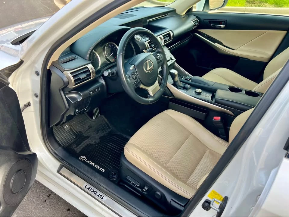 2015 Lexus IS 3rd Gen - Image 6 of 18