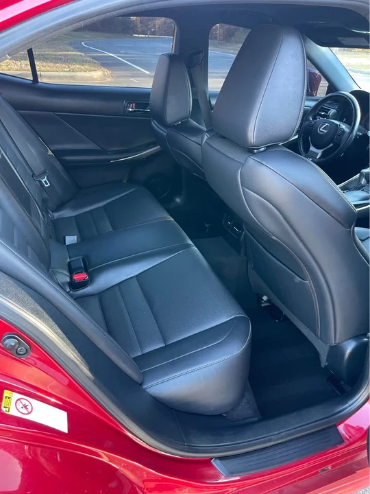 2015 Lexus IS 2nd Gen - Image 11 of 17