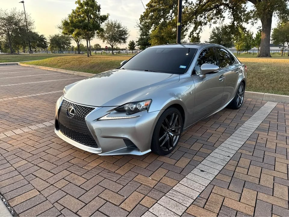 2015 Lexus IS 3rd Gen - Image 15 of 18