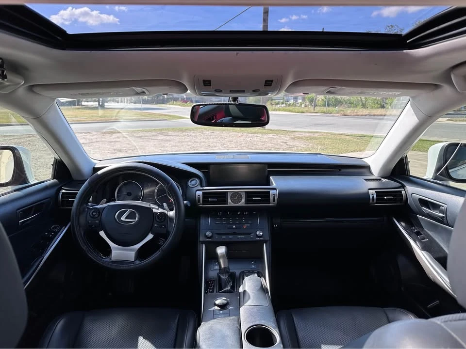2015 Lexus IS 2nd Gen - Image 12 of 13