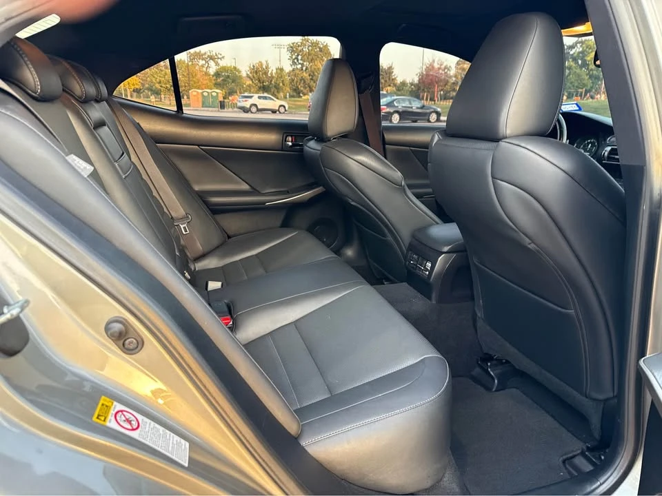 2015 Lexus IS 3rd Gen - Image 17 of 18