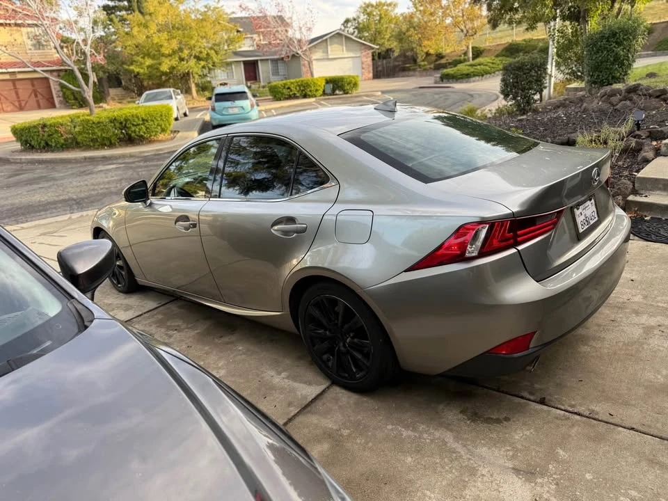 2015 Lexus IS 3rd Gen - Image 4 of 11