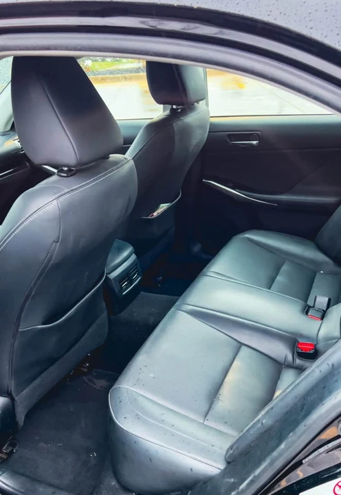 2015 Lexus IS 3rd Gen - Image 9 of 10
