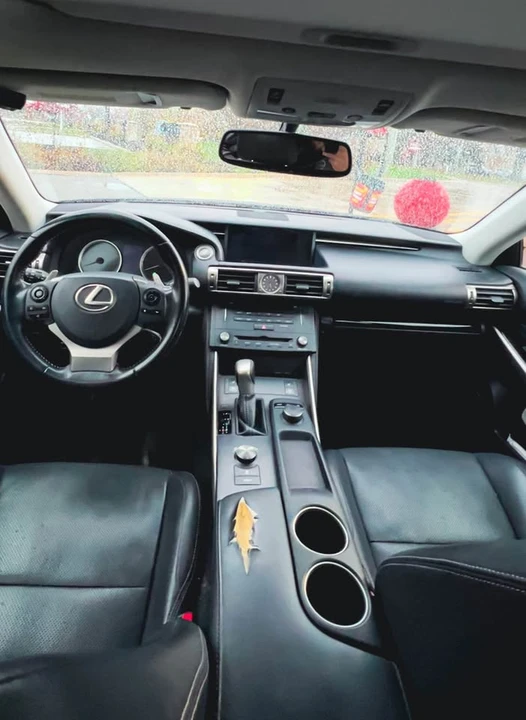 2015 Lexus IS 3rd Gen - Image 8 of 10