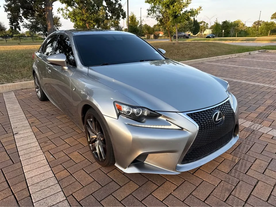 2015 Lexus IS 3rd Gen - Image 16 of 18