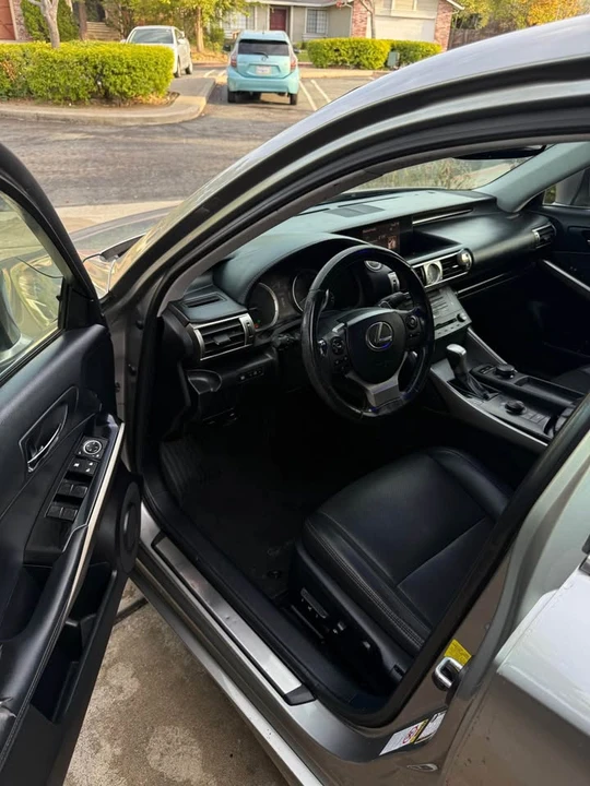 2015 Lexus IS 3rd Gen - Image 6 of 11