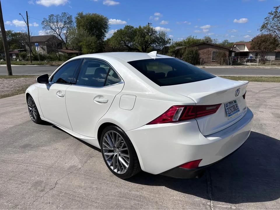 2015 Lexus IS 2nd Gen - Image 4 of 13