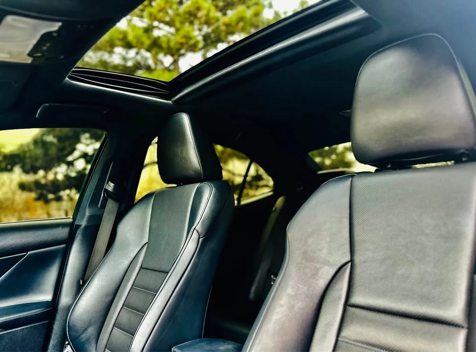 2015 Lexus IS 3rd Gen - Image 10 of 13