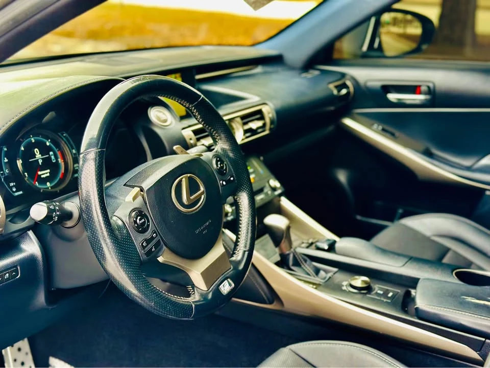 2015 Lexus IS 3rd Gen - Image 5 of 13