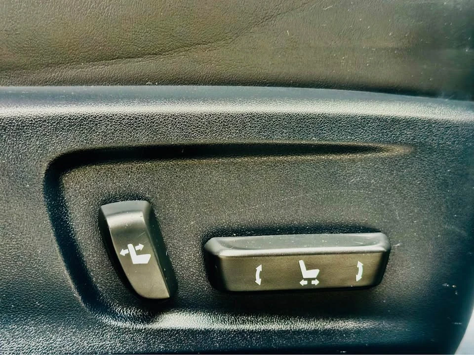 2015 Lexus IS 3rd Gen - Image 12 of 13