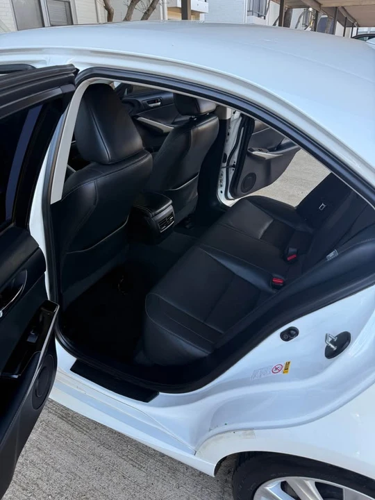 2015 Lexus IS 3rd Gen - Image 12 of 18