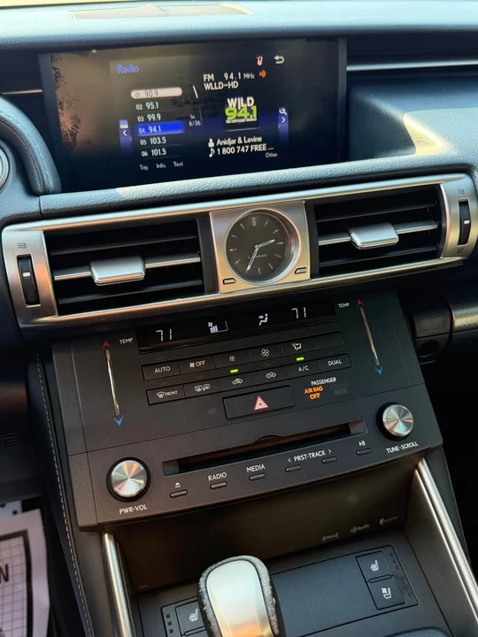 2015 Lexus IS 3rd Gen - Image 12 of 13