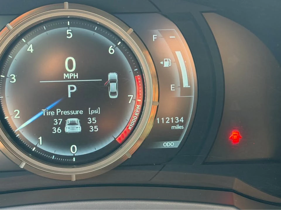 2015 Lexus IS 3rd Gen - Image 11 of 13
