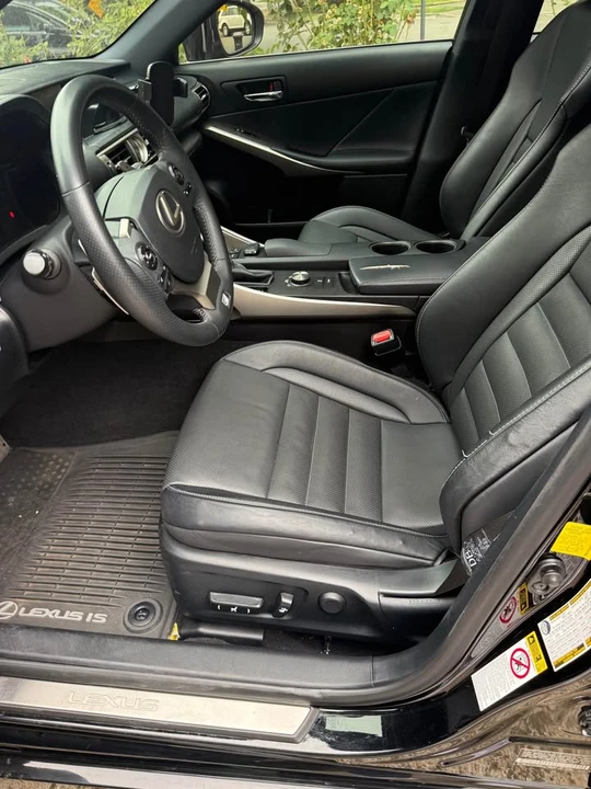 2015 Lexus IS 3rd Gen - Image 4 of 10