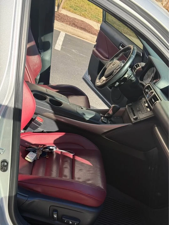 2015 Lexus IS 3rd Gen - Image 7 of 10