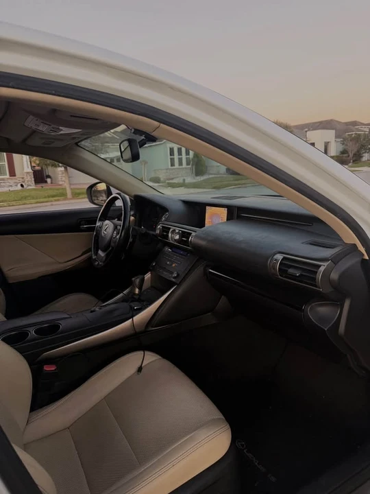 2015 Lexus IS 3rd Gen - Image 13 of 20