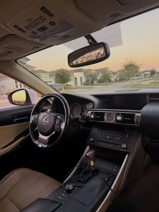 2015 Lexus IS 3rd Gen - Image 12 of 20