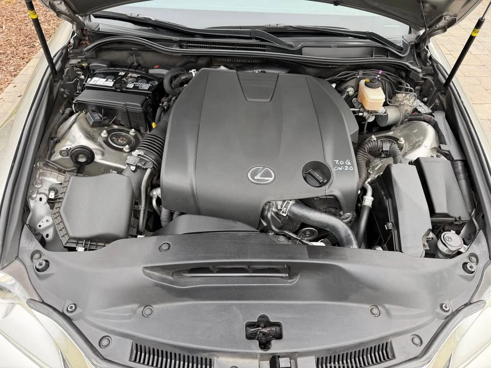 2015 Lexus IS 2nd Gen - Image 4 of 19