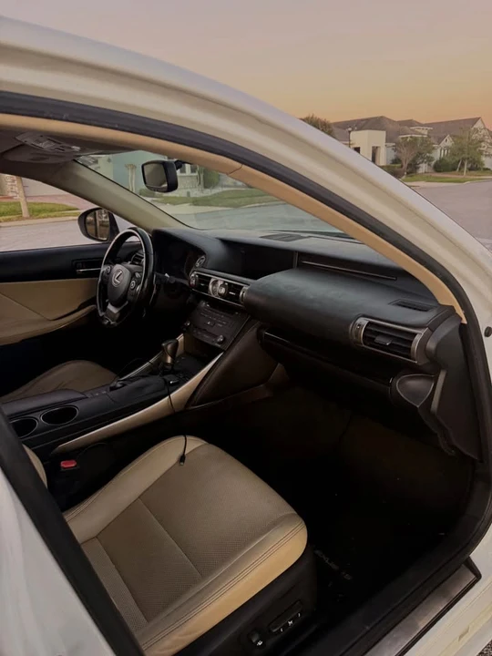 2015 Lexus IS 3rd Gen - Image 11 of 20