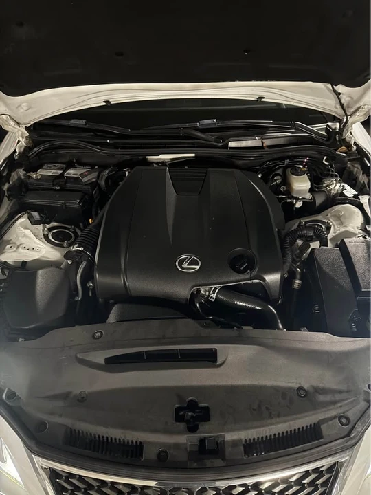 2015 Lexus IS 3rd Gen - Image 10 of 13