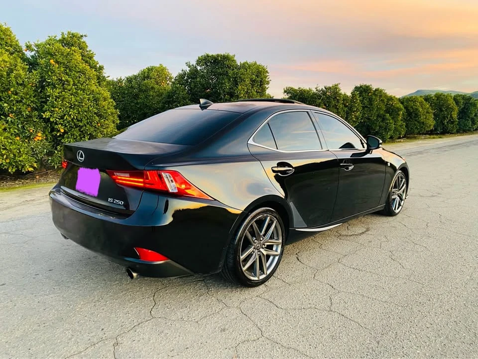 2015 Lexus IS 3rd Gen - Image 5 of 19