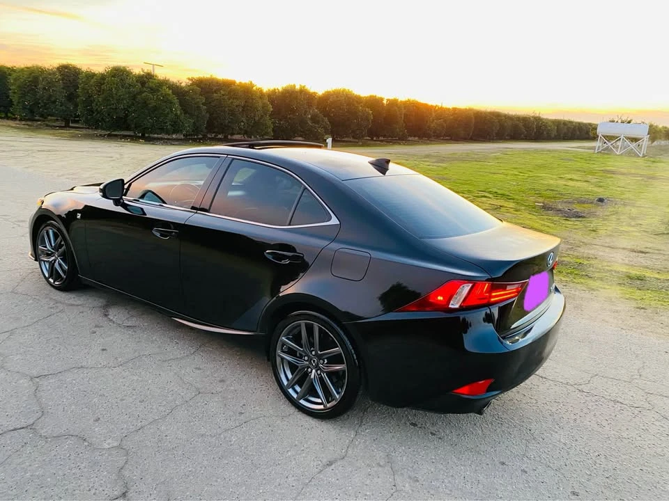2015 Lexus IS 3rd Gen - Image 4 of 19
