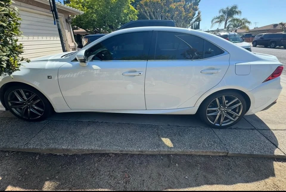 2015 Lexus IS 3rd Gen - Image 5 of 9