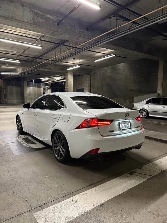 2015 Lexus IS 3rd Gen - Image 5 of 13