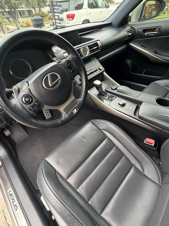 2015 Lexus IS 2nd Gen - Image 10 of 19