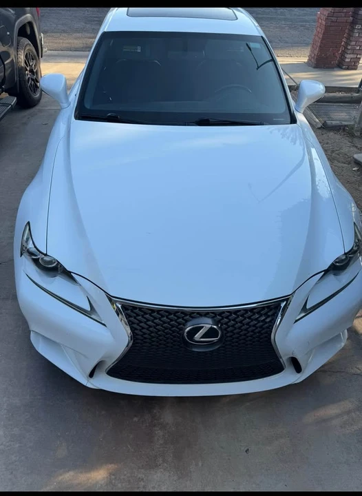2015 Lexus IS 3rd Gen - Image 8 of 9