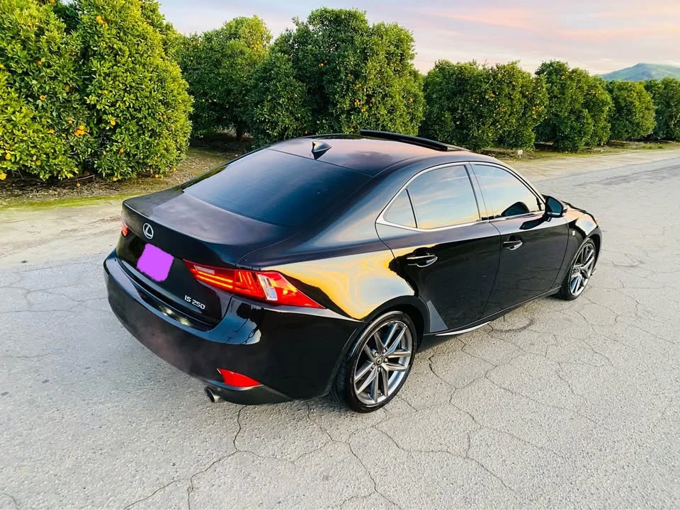 2015 Lexus IS 3rd Gen - Image 9 of 19