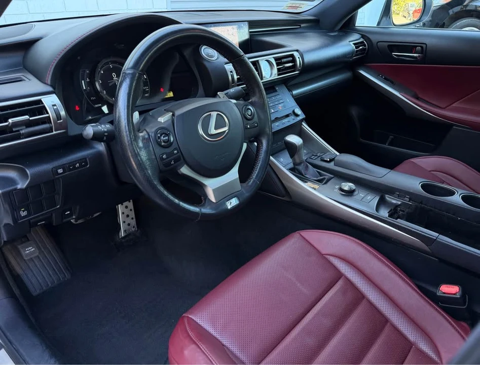 2015 Lexus IS 3rd Gen - Image 9 of 14