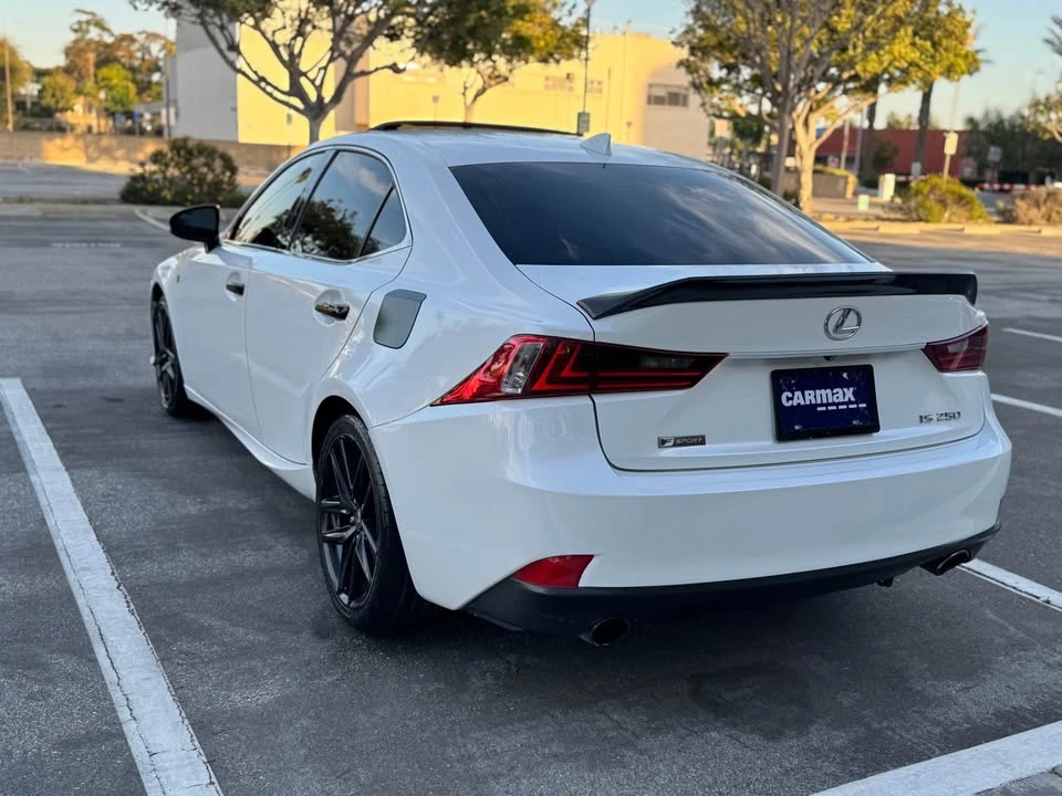 2015 Lexus IS 3rd Gen - Image 5 of 20