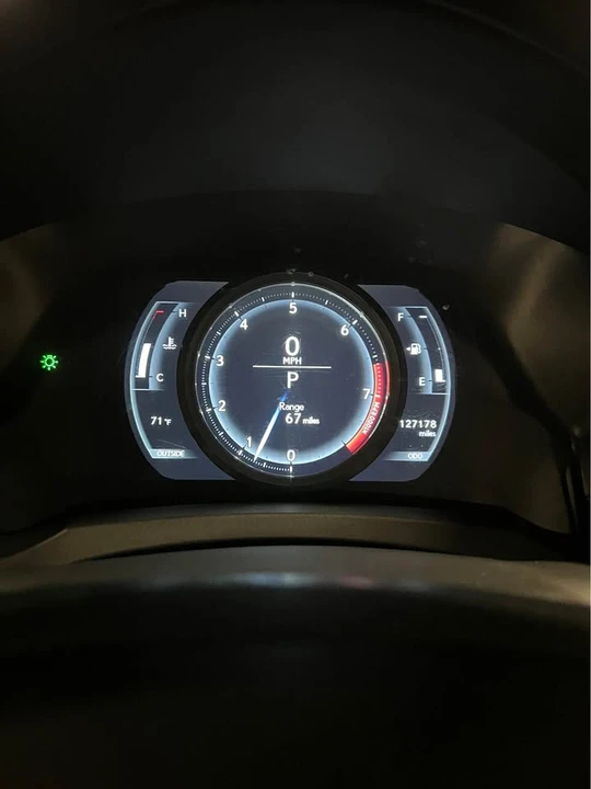 2015 Lexus IS 3rd Gen - Image 18 of 20