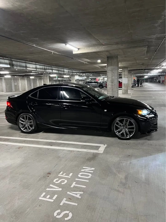 2015 Lexus IS 3rd Gen - Image 8 of 20