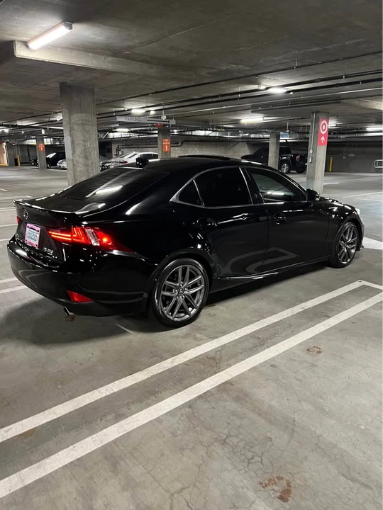 2015 Lexus IS 3rd Gen - Image 13 of 20