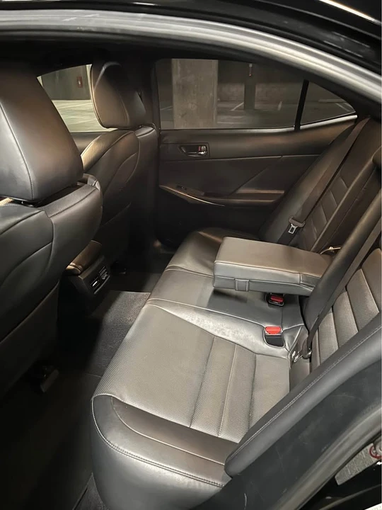 2015 Lexus IS 3rd Gen - Image 16 of 20