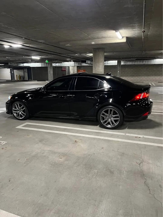 2015 Lexus IS 3rd Gen - Image 12 of 20